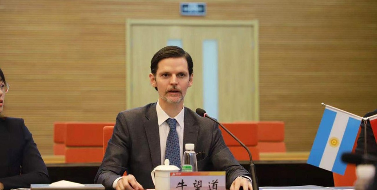 El embajador argentino en China defendió los centros de detención en Xinjiang
