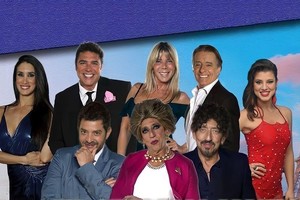 “Mi mujer se llama Mauricio”, obra escrita por Raffy Shart llega en el marco de su gira, luego del éxito en Carlos Paz. Con dirección de Ernesto Medela, está estelarizada por Alejandro “Huevo” Müller, Pablo Rago, Matías Alé, Adriana Brodsky, Flor Marcazoli, Gonzalo Urtizberea y Ana Moreno.