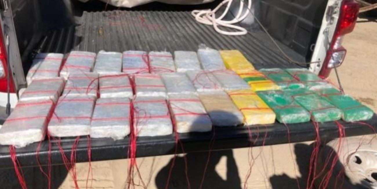 Dos personas que trasladaban 29 kilos de cocaína fueron detenidos en Tucumán