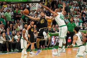 Jun 10, 2022; Boston, Massachusetts, USA; Golden State Warriors guard Stephen Curry (30) attempts a layup past Boston Celtics center Al Horford (42) during the second half of game four in the 2022 NBA Finals at the TD Garden. Mandatory Credit: Kyle Terada-USA TODAY Sports