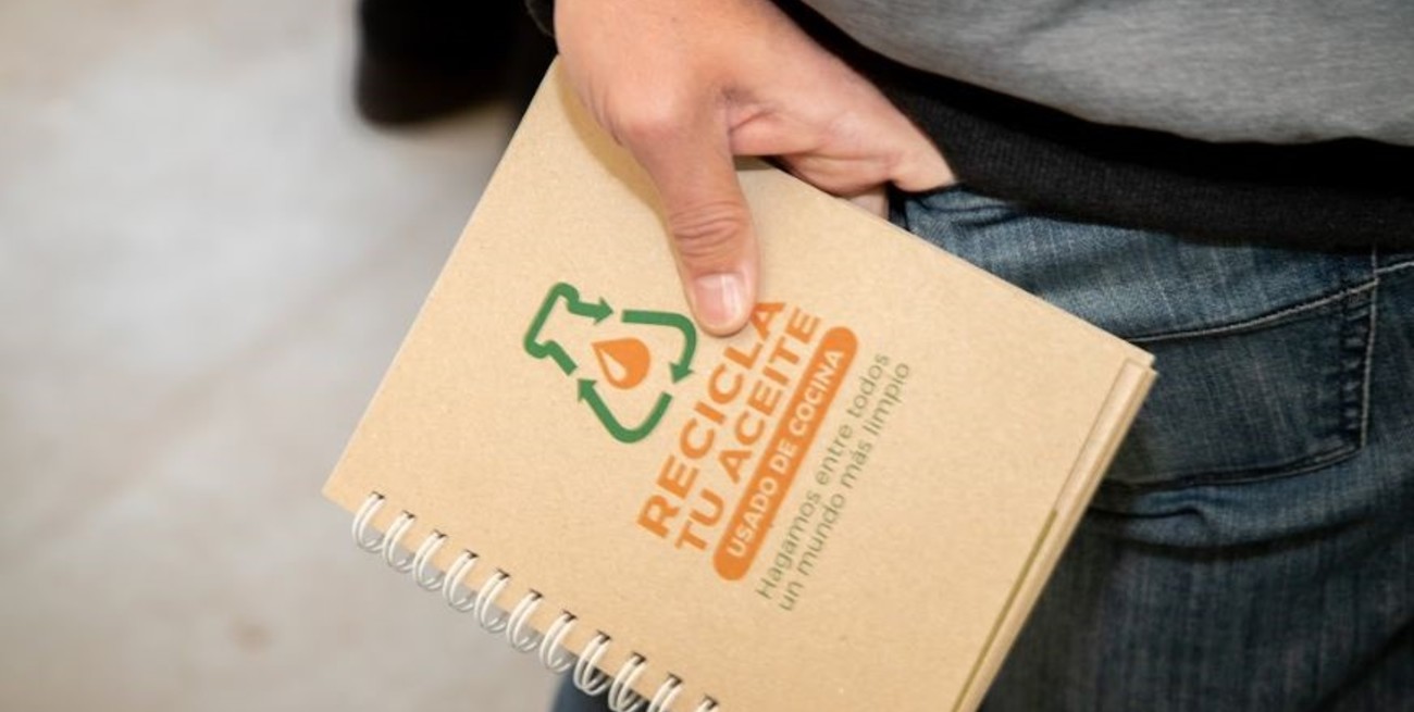 La campaña "Reciclá tu aceite" tiene presencia en 150 localidades de 14 provincias argentinas y ya llegó con sus charlas sobre el ciclo de vida del aceite a más de 1200 alumnos en todo el país. Foto: Gentileza