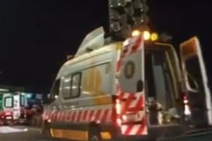Personal médico arribó de emergencia al lugar del siniestro fatal. Crédito: Gentileza