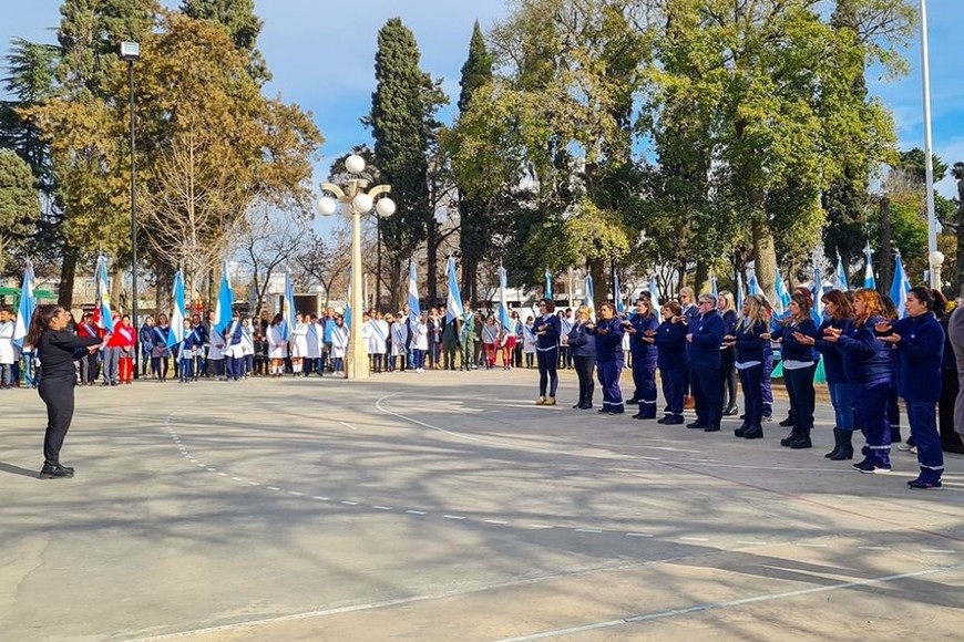 Acto por el Día de la Bandera en Venado Tuerto.