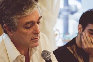 Bekes es poeta y ensayista, y entre sus traducciones (de Virgilio, Catulo, Shakespeare, Baudelaire, y Gérard de Nerval, entre otros) se cuentan las que ha realizado sobre Horacio. Foto: Archivo El Litoral