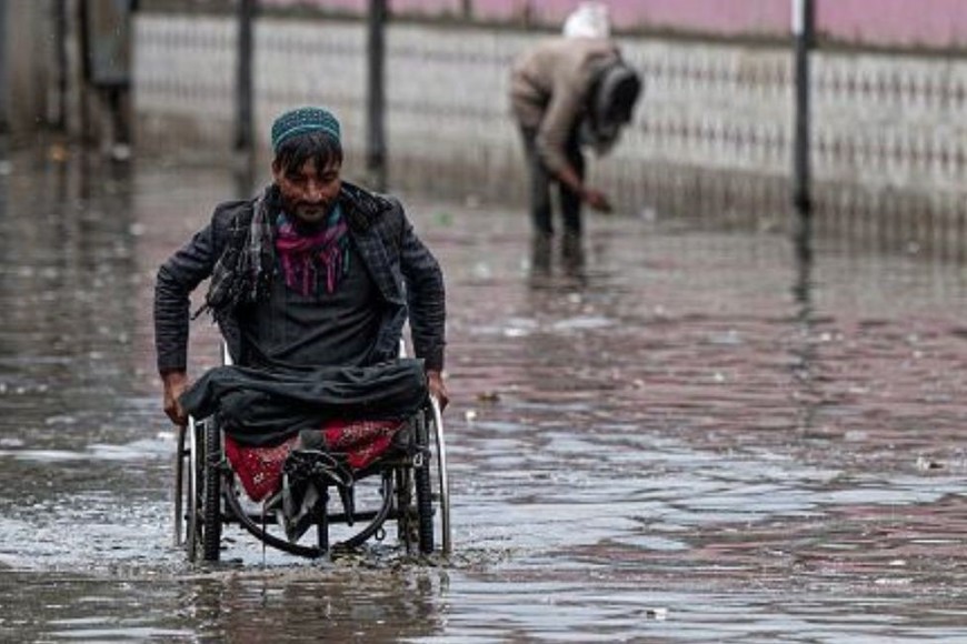 Al menos 400 personas murieron por las inundaciones que azotaron diferentes provincias de #Afganistán.