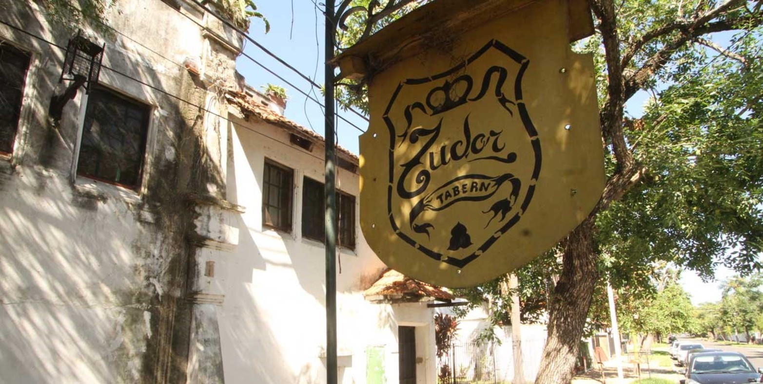 Guadalupe. La recordada taberna no pasaba desapercibida sobre calle Javier de la Rosa, a metros de la Costanera Santafesina. Crédito: Guillermo Di Salvatore