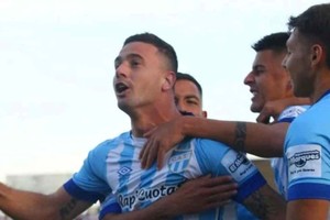 Atlético Tucumán quiere hacerse fuerte de local ante Godoy Cruz.