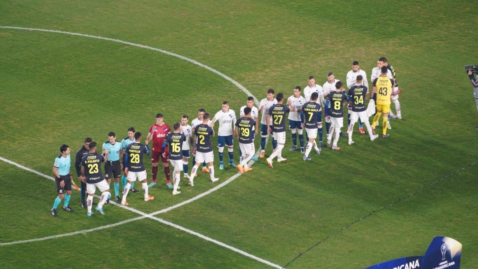 Unión perdió ante Nacional en Uruguay 2 a 0 y complicó sus chances en la Copa Sudamericana. Foto: Juan Víttori