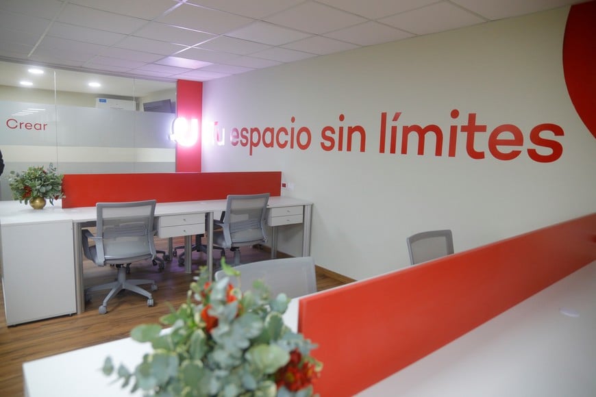 Universo cumplió 30 años