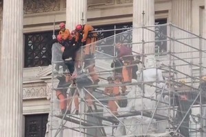 Una decena de bomberos participaron del rescate.