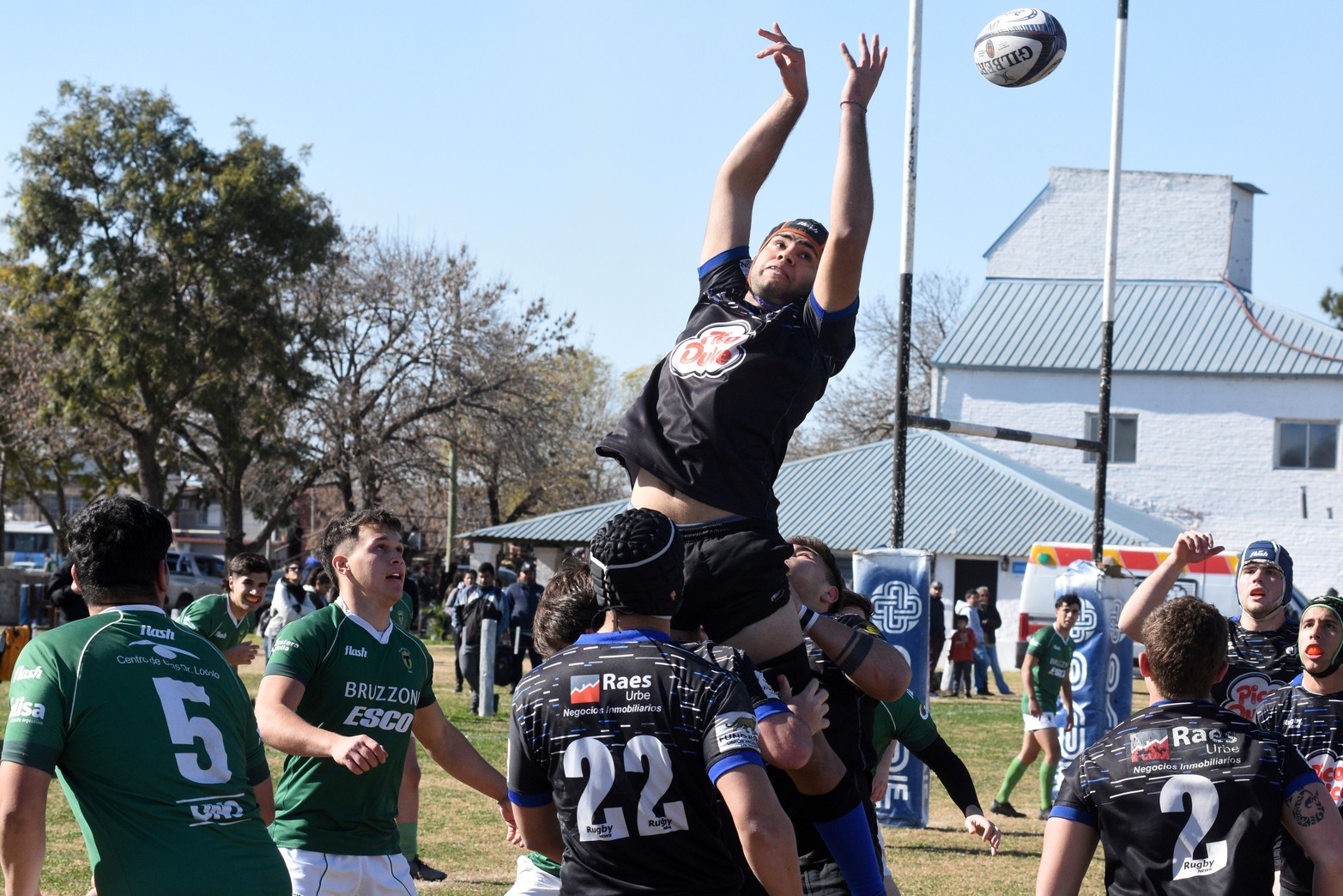 En la categoría M19 Universitario enfrentó a los entrerrianos de Tilcara.
