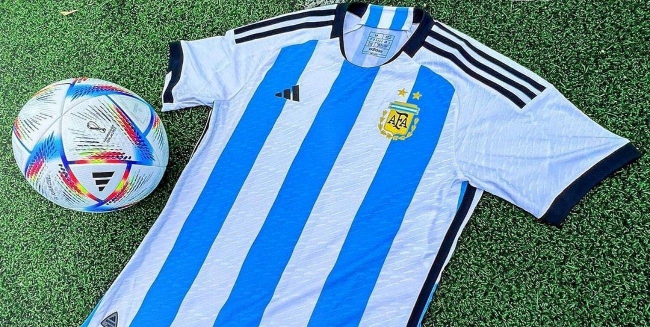 Filtraron la que podría ser la camiseta de la Selección Argentina en Qatar 2022