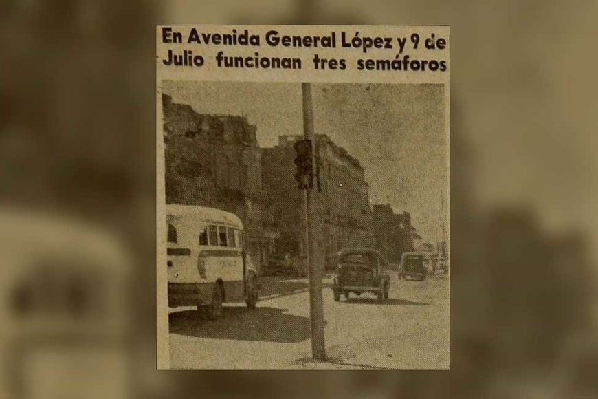 El primer semáforo de la ciudad.