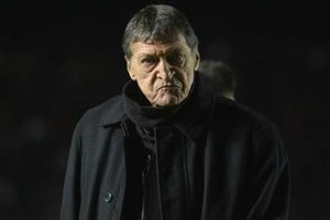 Colón quedó fuera de la Copa Libertadores, de la Copa Argentina y perdió terreno en el torneo local. Crédito: Mauricio Garín