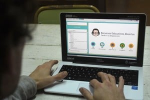 Se reeditó el Conectar Igualdad, que tuvo su primera parte entre 2010 y 2015. Cada estudiante se lleva la netbook a su casa. Crédito: Pablo Aguirre