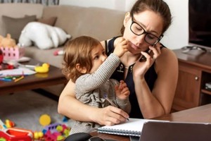 La norma establece el criterio para computar los años de aportes, y para eso contempla casos de adopción y discapacidad de niños y niñas a cargo.