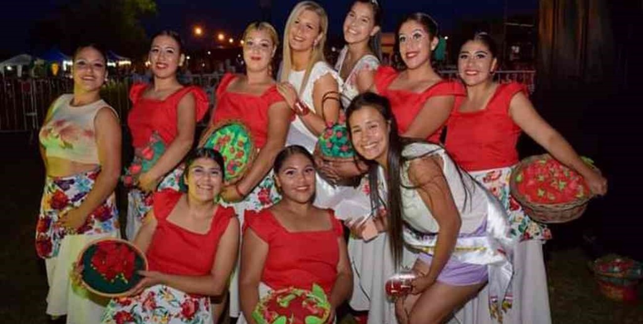El Pre Festival del Frutillero: un desafío competitivo desde el folclore y la cumbia