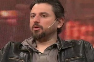 El dirigente social habló en televisión tras un fuerte discurso.