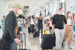 El aeropuerto de Frankfurt lanzó un inédito pedido a los viajeros: no usar más valijas negras