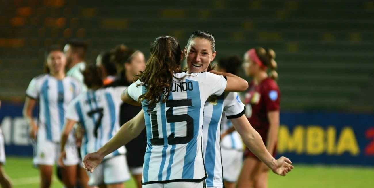 La Selección Argentina de fútbol femenino ganó ante Venezuela y pasó a semifinales de la Copa América