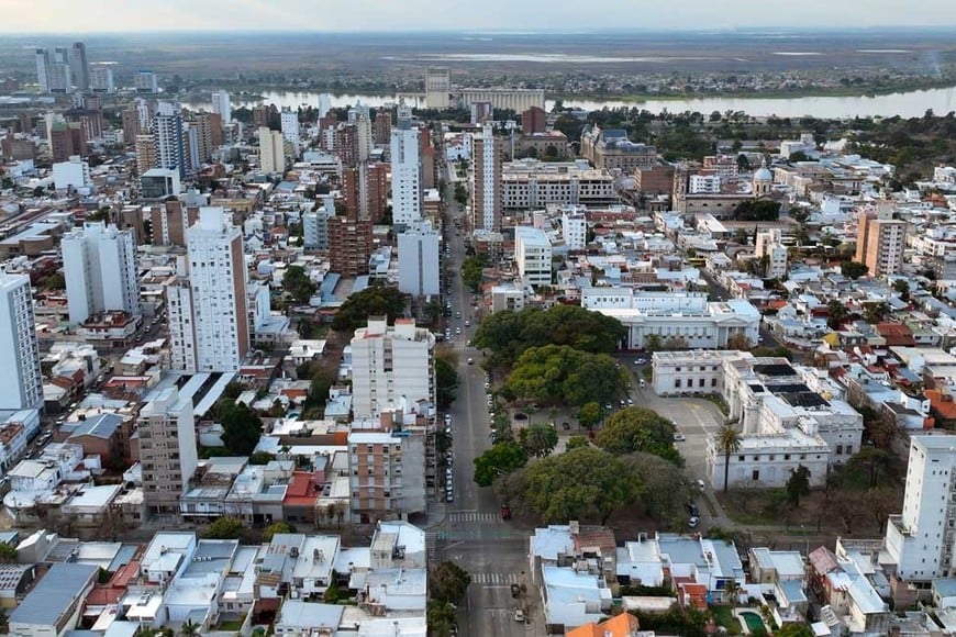 La ciudad ya cuenta con un listado público de bienes inmuebles con valor patrimonial. Crédito: Fernando Nicola (drone).
