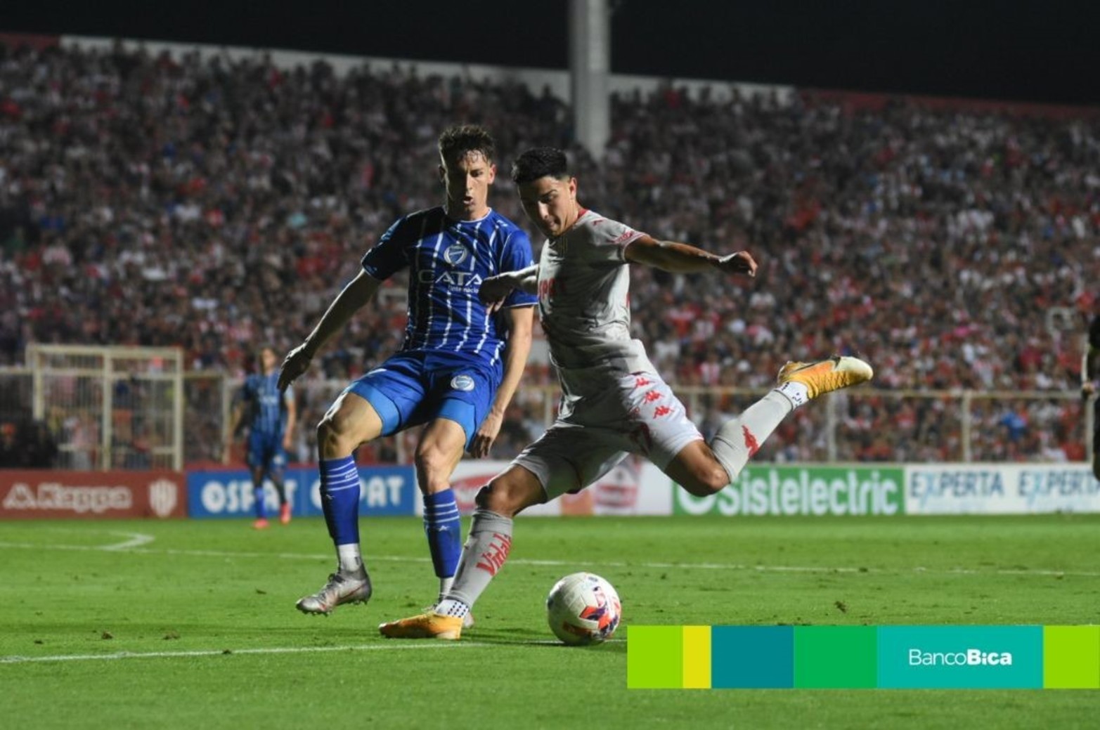 Unión le ganó 2 a 1 a Godoy Cruz e ingresó a zona de Copa Sudamericana