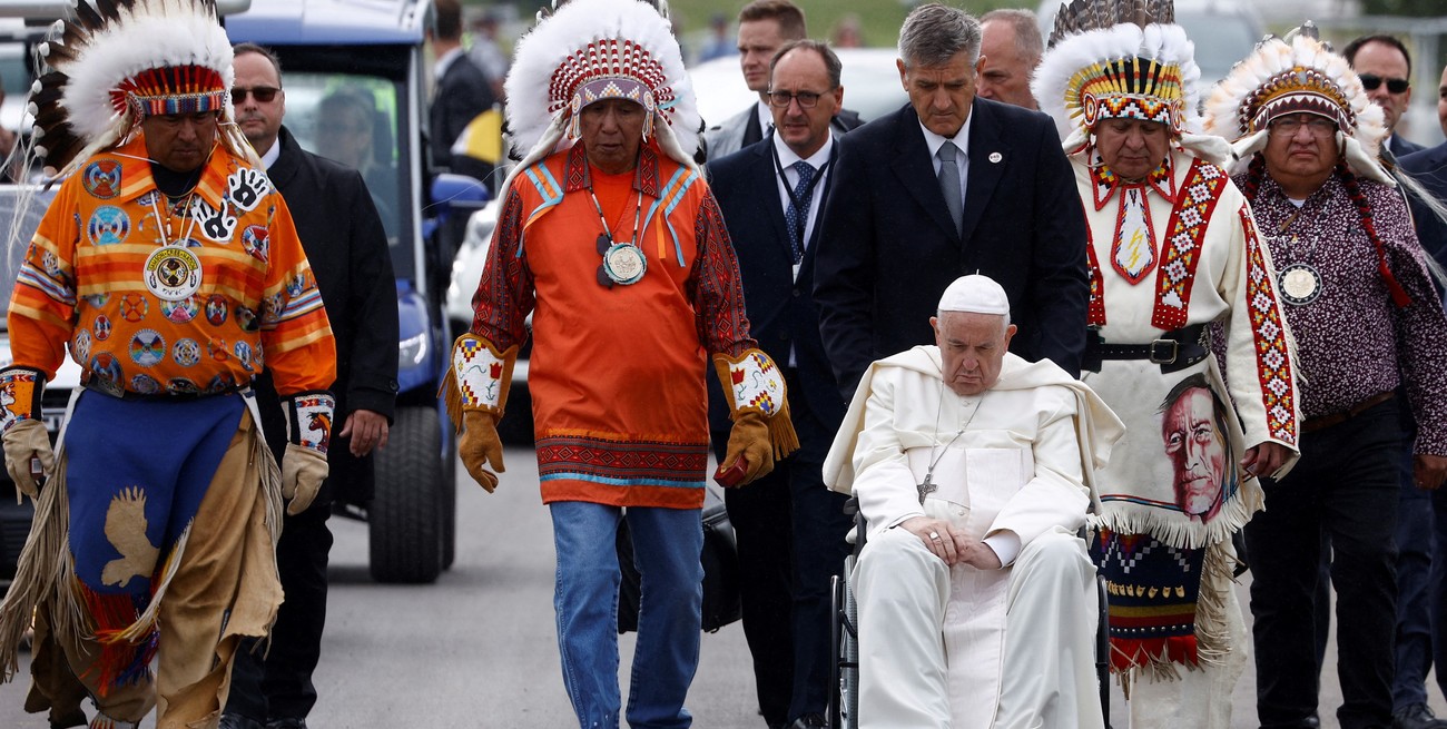 Francisco afirmó que los abusos a indígenas canadienses fueron una herida al "cuerpo de Cristo"