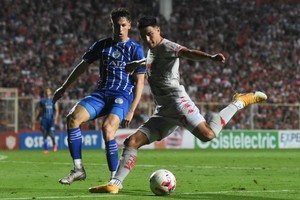 Unión se impuso ante Godoy Cruz en un duelo clave por los puestos altos y el ingreso a copas. Crédito: Manuel Fabatía