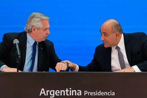 El jefe de gabinete de Alberto Fernández habló del dólar blue y de los rumores con Sergio Massa. Crédito: Noticias Argentinas