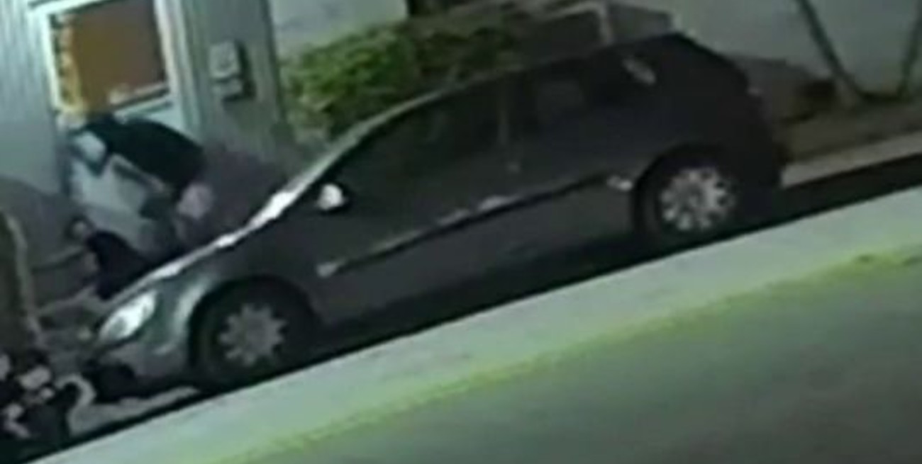 Video: el momento en el que le dispararon a un joven argentino en Miami para robarle un dólar