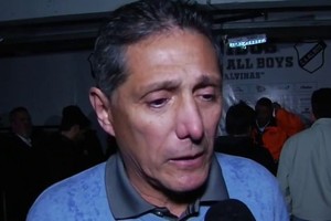 Oscar Lenzi, indignado luego de la derrota por 2 a 1 ante el "Guapo". Crédito: ESPN