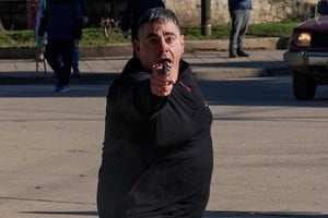 La imagen rápidamente se hizo viral y generó el máximo repudio. Crédito: Federico Soto.