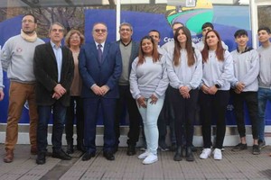 “Este nuevo centro de monitoreo es un orgullo para Carcaraña, estará las 24 horas trabajando, recolectando información importante y es la suma de más herramientas para el trabajo de la policía y la justicia, que se transforma en más seguridad para los vecinos”, puntualizó Lagna. Foto: Gobierno de Santa Fe
