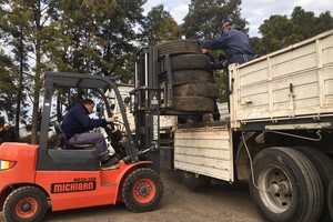 Se trata de una política medioambiental más que implementa la Comuna de Franck, la cual permitirá reducir considerablemete el impacto ambiental que genera la disposición de estos residuos en los rellenos sanitarios o a cielo abierto lo cual se ha convertido en uno de los problemas medioambientales más serios a nivel mundial.
Foto: Comuna de Franck