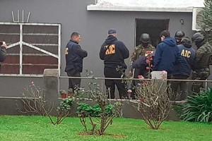 Imagen del operativo donde se logró detener a dos personas.