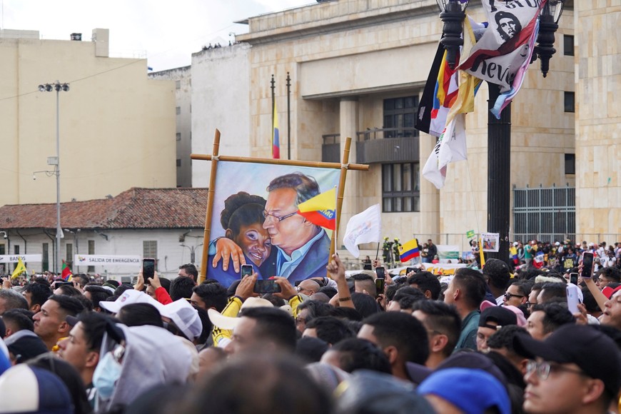 People wait for the swearing-in ceremony of Colombia's President-elect Gustavo Petro, at Plaza de Bolivar, in Bogota, Colombia August 7, 2022. REUTERS/Mariana Greif