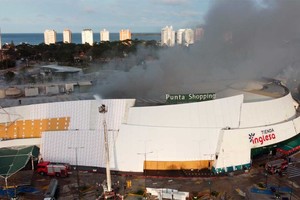 El centro comercial sufrió afectaciones en el 80% de sus instalaciones. Crédito: El País