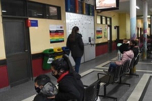 Internado. El pequeño debe afrontar un proceso que los médicos advirtieron que puede demandar un tiempo importante, para recuperar su salud.  Crédito: Flavio Raina.