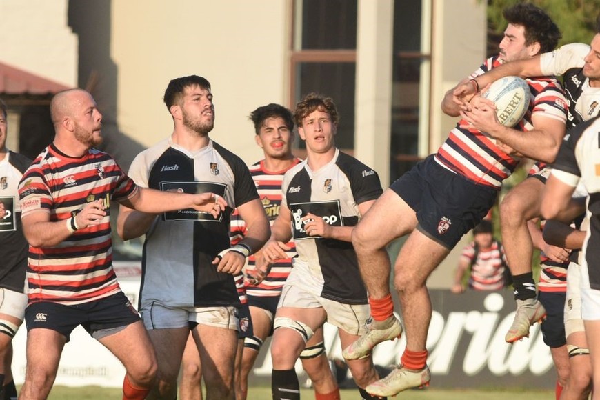 Estudiantes venció a Santa Fe Rugby en los dos partidos disputados este año. Crédito: Mauricio Garín.
