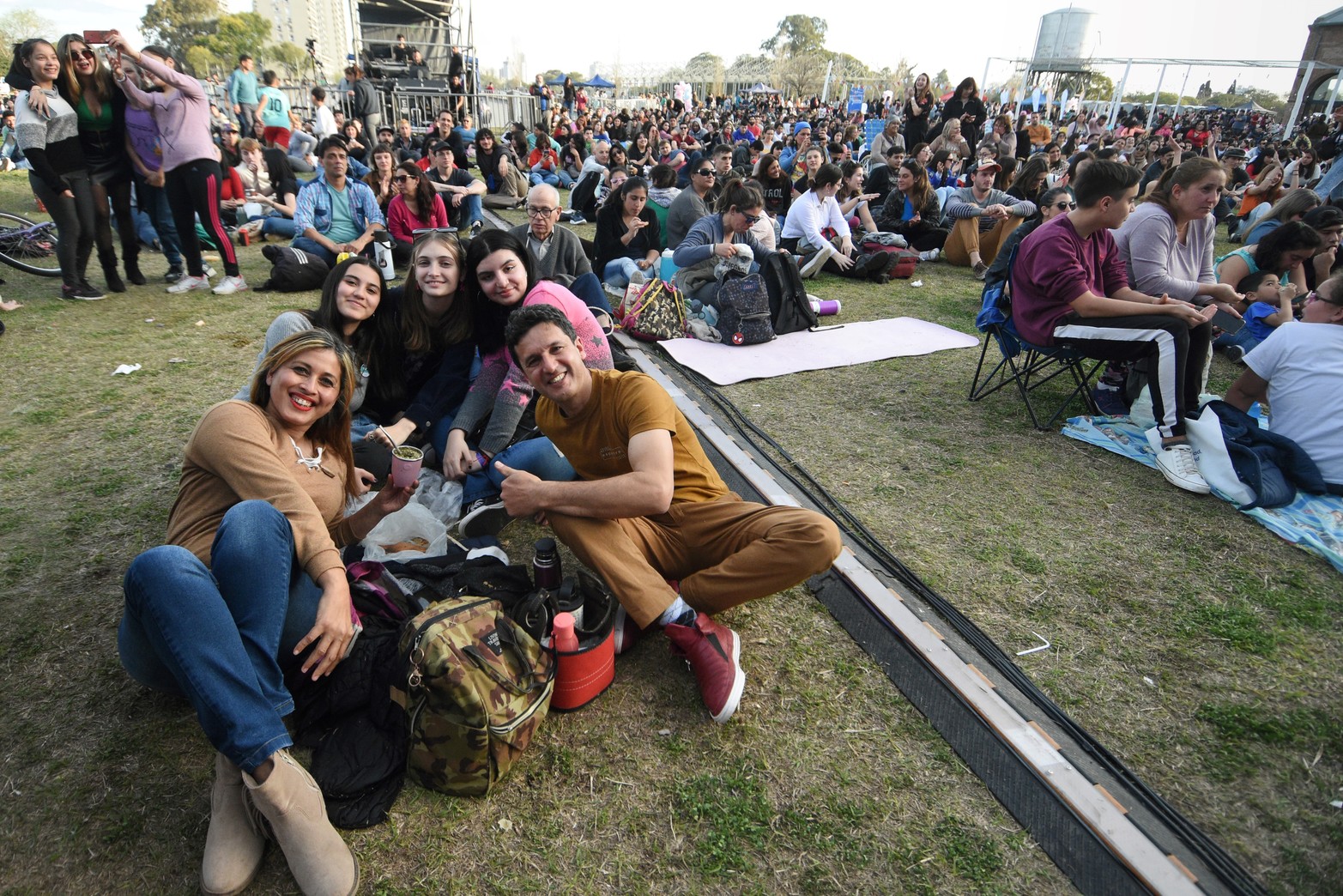 Con entrada libre y gratuita el evento contó con feria de emprendedores, propuesta gastronómica e intervenciones artísticas de distintos géneros.