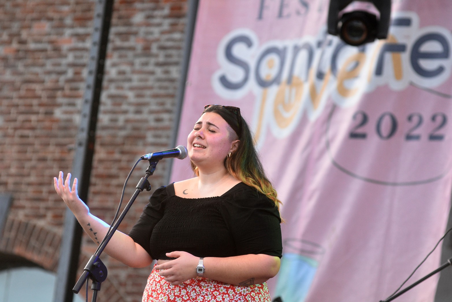 Desde las 16 hs. comenzaron a tocar las bandas en vivo; entre las que se destacaron Bersuit, Los Palmae, Amandicia, Vicky Cuello y Wen Rozycki, DJ Gonza Yuale, Santa Fe Freestyle, y Las Chapas Crew.