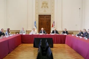 El encuentro tuvo una amplia convocatoria de los referentes políticos.