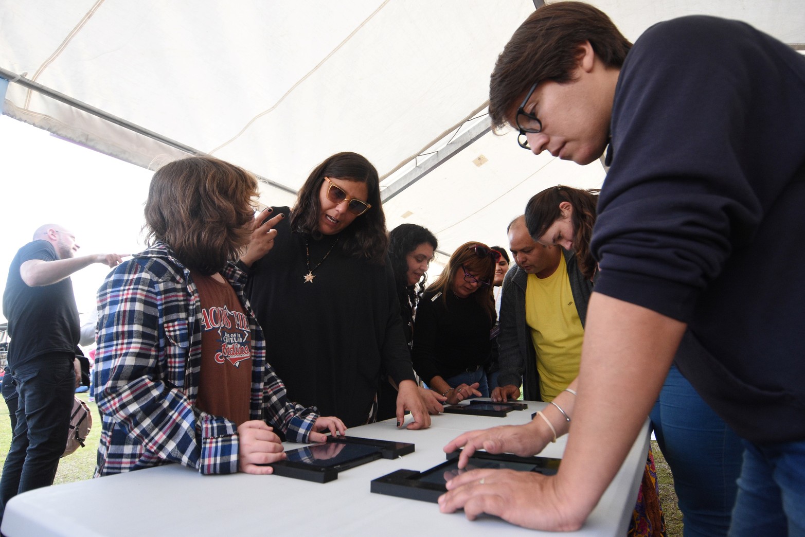 En tanto que la propuesta del Ministerio de Igualdad y Género consistió en juegos interactivos para repensar la cultura en la que vivimos.