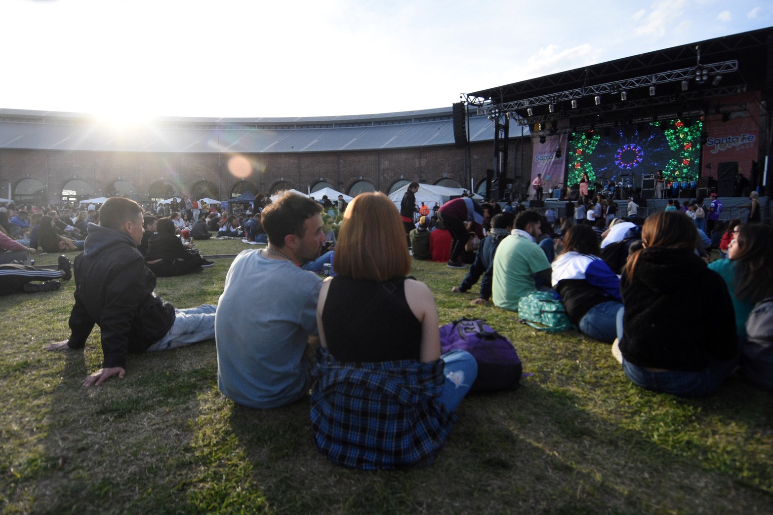 Con entrada libre y gratuita el evento contó con feria de emprendedores, propuesta gastronómica e intervenciones artísticas de distintos géneros.