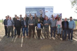 El subsecretario de Infraestructura Rural, Matías Giorgetti, afirmó que “la posibilidad de generar estas obras es por la decisión política de nuestro gobernador Omar Perotti, que permitió que los recursos lleguen al lugar que se producen". Foto: Gobierno de Santa Fe