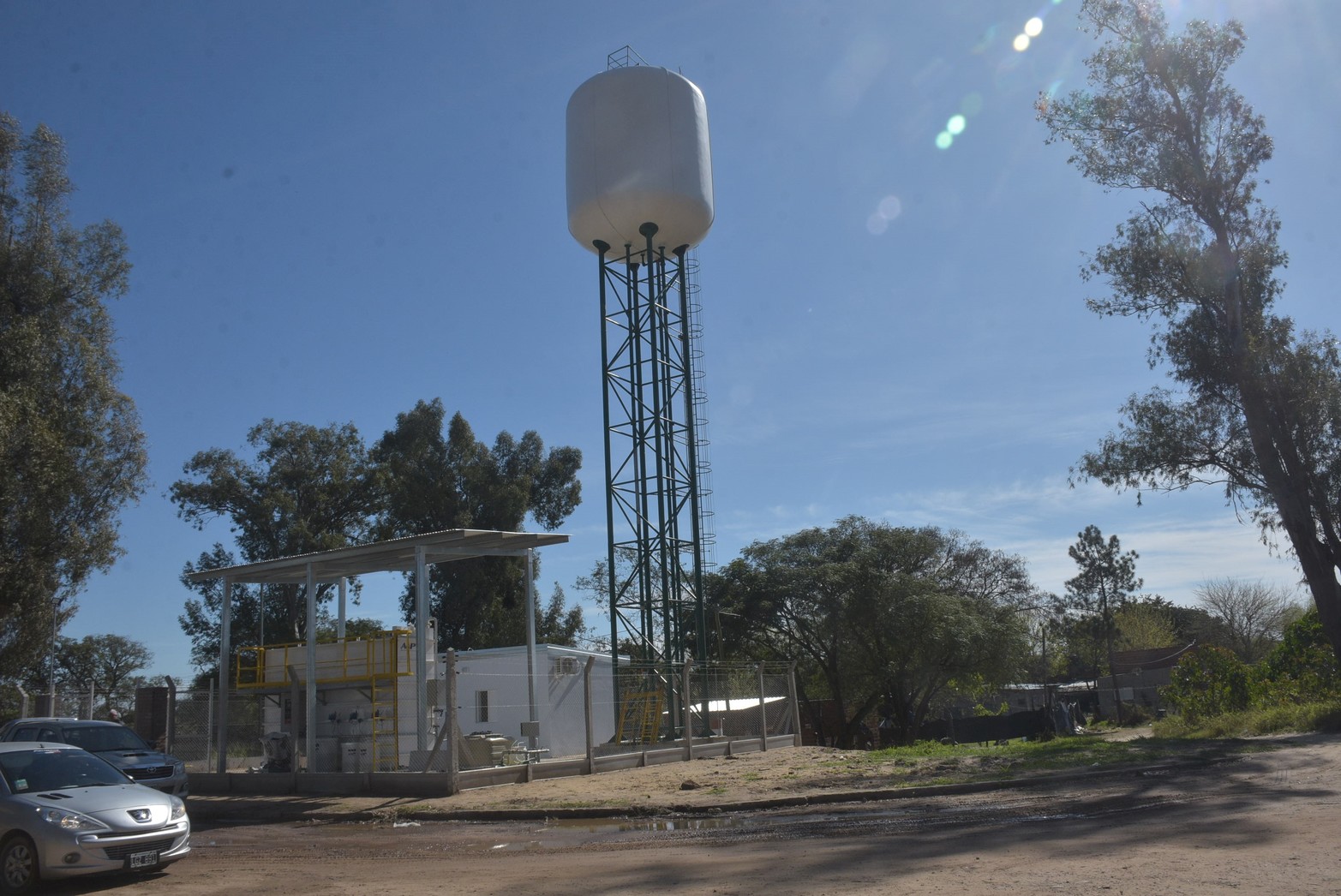 La planta potabilizadora y el tendido de la red ya están listos y avanzan las pruebas técnicas y de calidad.Foto Flavio Raina