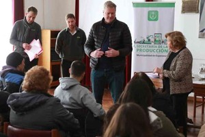 Meiners, informó que en esta oportunidad damos inicio a este nuevo programa mediante la entrega de 19 créditos por un monto total $1.593.435,10; "que luego con la devolución del financiamiento de ustedes, como beneficiarios, permitirá entregar a otros emprendedores sociales".