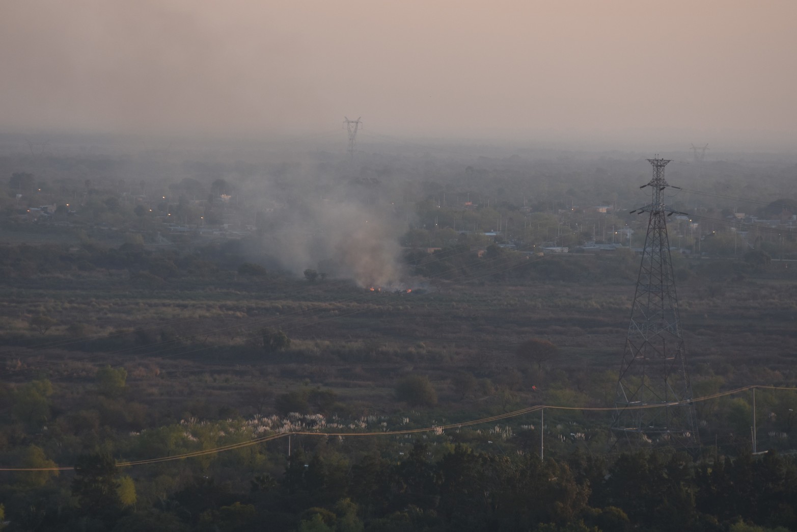 Quema de  desde la terraza Hotel ATE