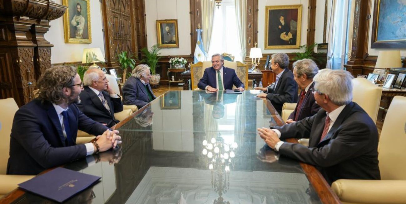 Alberto Fernández se reunió con los ex presidentes Rodríguez Zapatero, Mujica, Cerezo y Samper