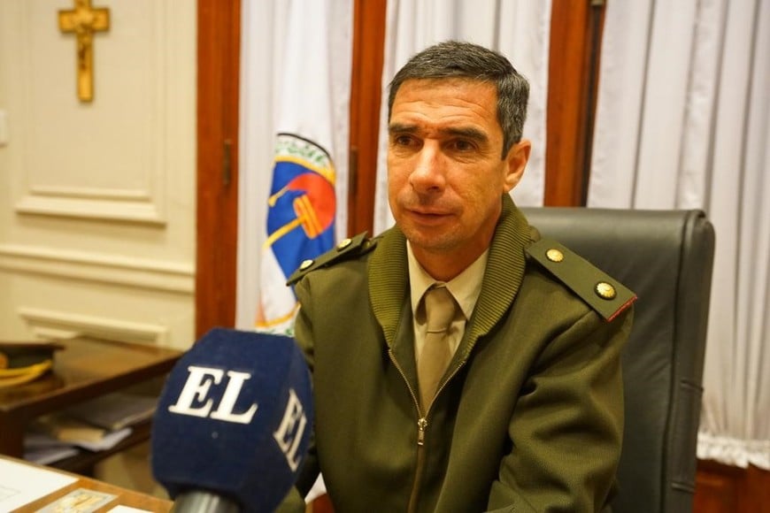 Teniente Coronel Álvaro José Cornejo Diez, director del Liceo Militar. Crédito: Fernando Nicola